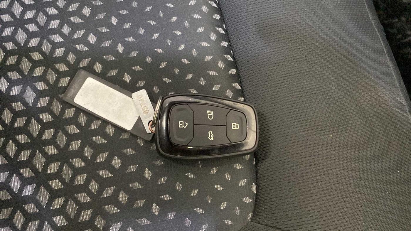 2018 Tata NEXON XZA PLUS PETROL, Petrol, Automatic, 11,120 km, Key Close Up