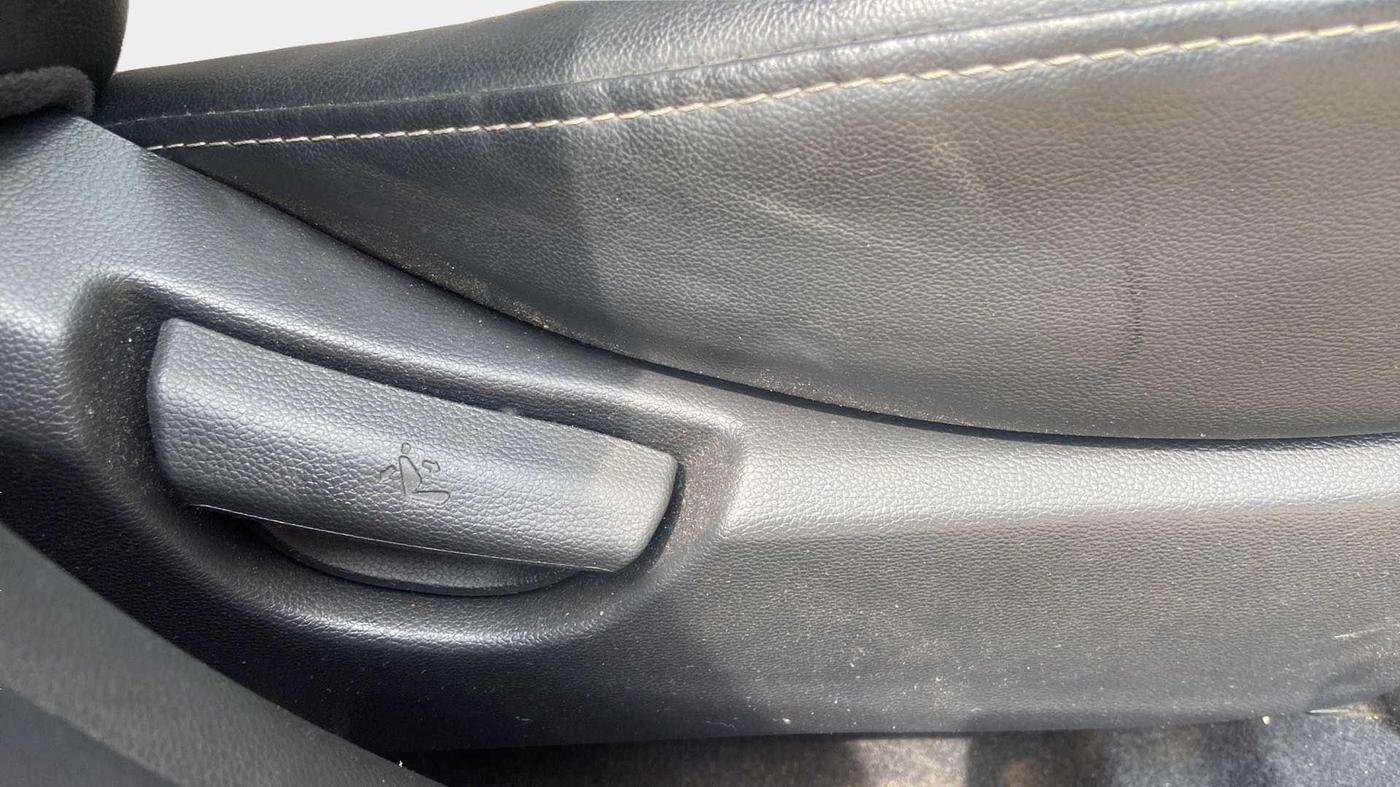 2019 Hyundai Grand i10 MAGNA 1.2 KAPPA VTVT, Petrol, Manual, 24,067 km, Driver Side Adjustment Panel