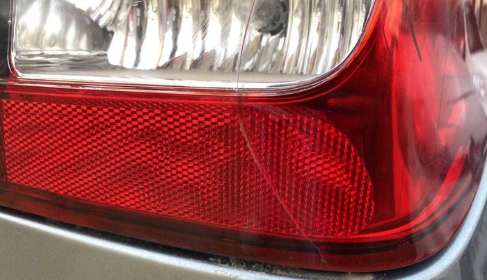 2017 Maruti Wagon R 1.0 VXI, Petrol, Manual, 44,225 km, Right tail light - Minor damage