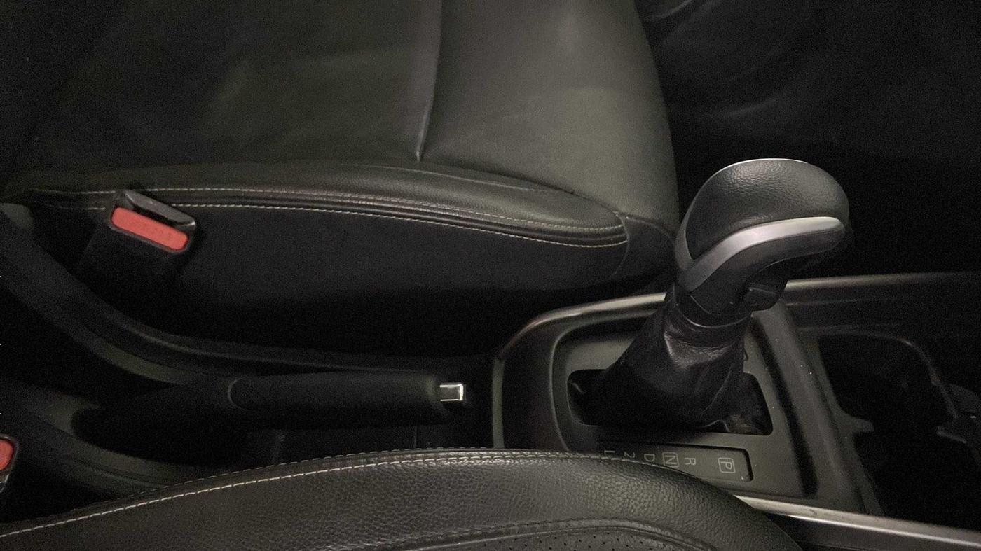 2019 Maruti XL6 ALPHA AT, Petrol, Automatic, 47,082 km, Gear Lever
