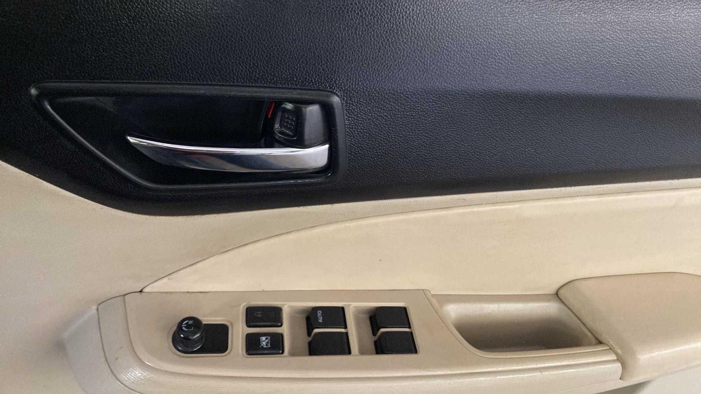 2017 Maruti Dzire VXI AMT, Petrol, Automatic, 47,097 km, Driver Side Door Panels Control