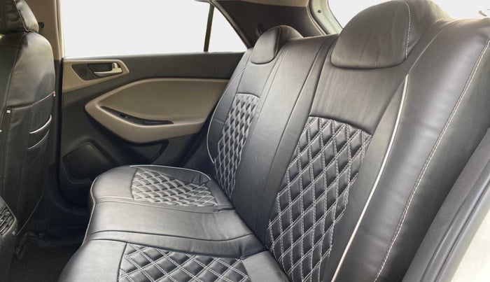2019 Hyundai Elite i20 SPORTZ PLUS 1.4 CRDI, Diesel, Manual, 61,905 km, Right Side Rear Door Cabin