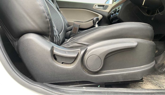 2019 Hyundai Elite i20 SPORTZ PLUS 1.4 CRDI, Diesel, Manual, 61,905 km, Driver Side Adjustment Panel