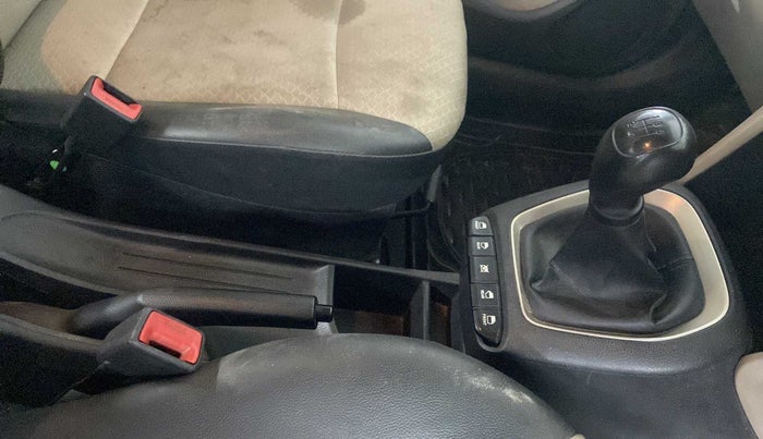 2020 Hyundai NEW SANTRO MAGNA, Petrol, Manual, 20,049 km, Gear Lever