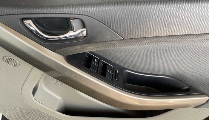2019 Tata NEXON XZ PLUS DIESEL, Diesel, Manual, 55,467 km, Driver Side Door Panels Control