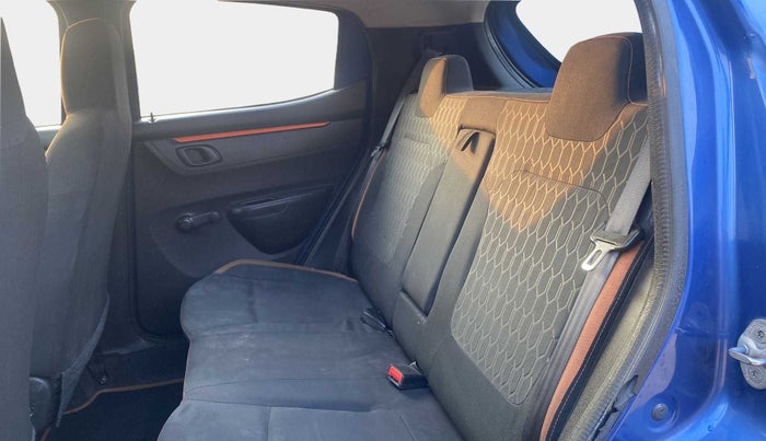 2019 Renault Kwid CLIMBER 1.0, Petrol, Manual, 20,982 km, Right Side Rear Door Cabin