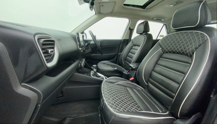 2019 Hyundai VENUE SX PLUS 1.0 TURBO DCT, Petrol, Automatic, 70,908 km, Right Side Front Door Cabin