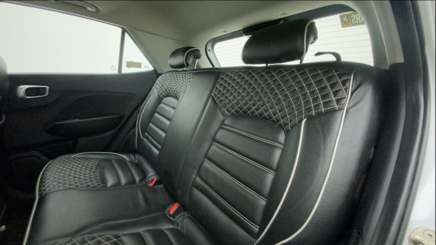 2019 Hyundai VENUE SX PLUS 1.0 TURBO DCT, Petrol, Automatic, 70,908 km, Right Side Rear Door Cabin