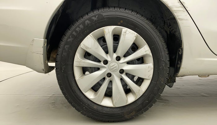 2016 Maruti Ciaz VXI+, Petrol, Manual, 1,03,392 km, Right Rear Wheel