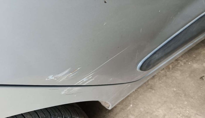 2015 Hyundai Xcent S 1.2, CNG, Manual, 92,616 km, Right rear door - Minor scratches