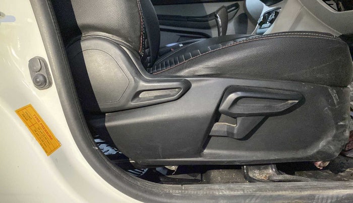 2021 Tata Tiago XZA PLUS PETROL, Petrol, Automatic, 27,421 km, Driver Side Adjustment Panel