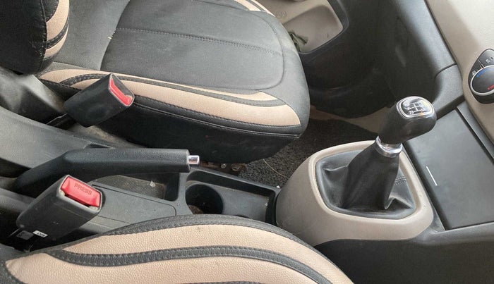 2018 Hyundai Xcent SX 1.2, CNG, Manual, 78,531 km, Gear Lever