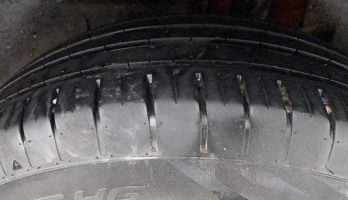 2022 Maruti Dzire ZXI Plus AMT, Petrol, Automatic, 27,447 km, Left Rear Tyre Tread