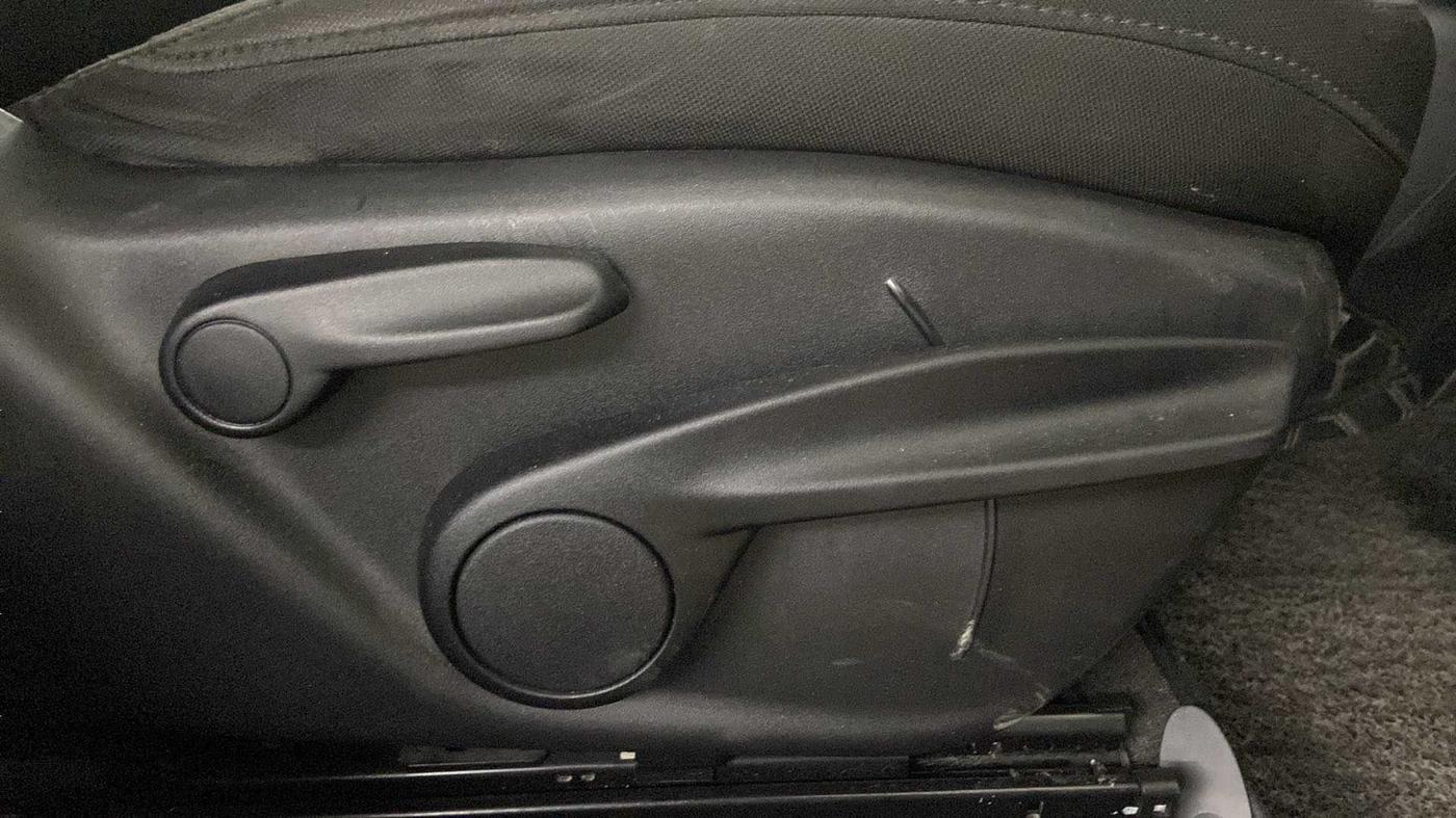 2019 Jeep Compass SPORT 1.4 PETROL, Petrol, Manual, 51,411 km, Driver Side Adjustment Panel