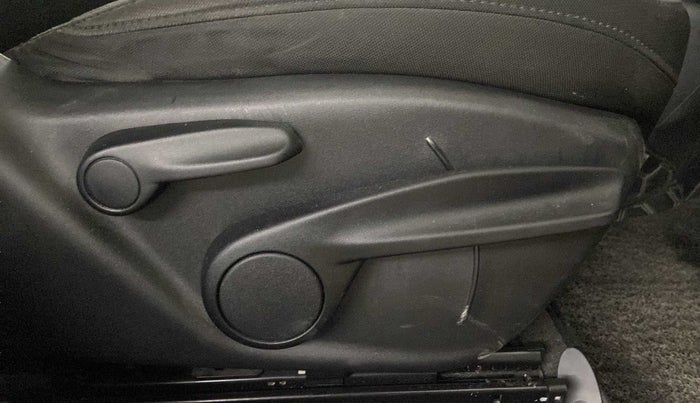 2019 Jeep Compass SPORT 1.4 PETROL, Petrol, Manual, 51,411 km, Driver Side Adjustment Panel