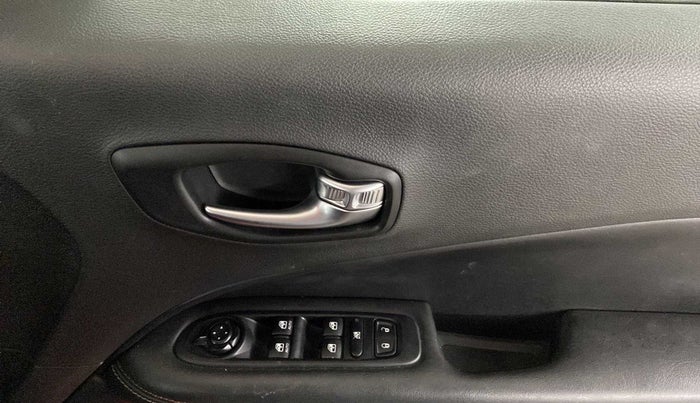 2019 Jeep Compass SPORT 1.4 PETROL, Petrol, Manual, 51,411 km, Driver Side Door Panels Control