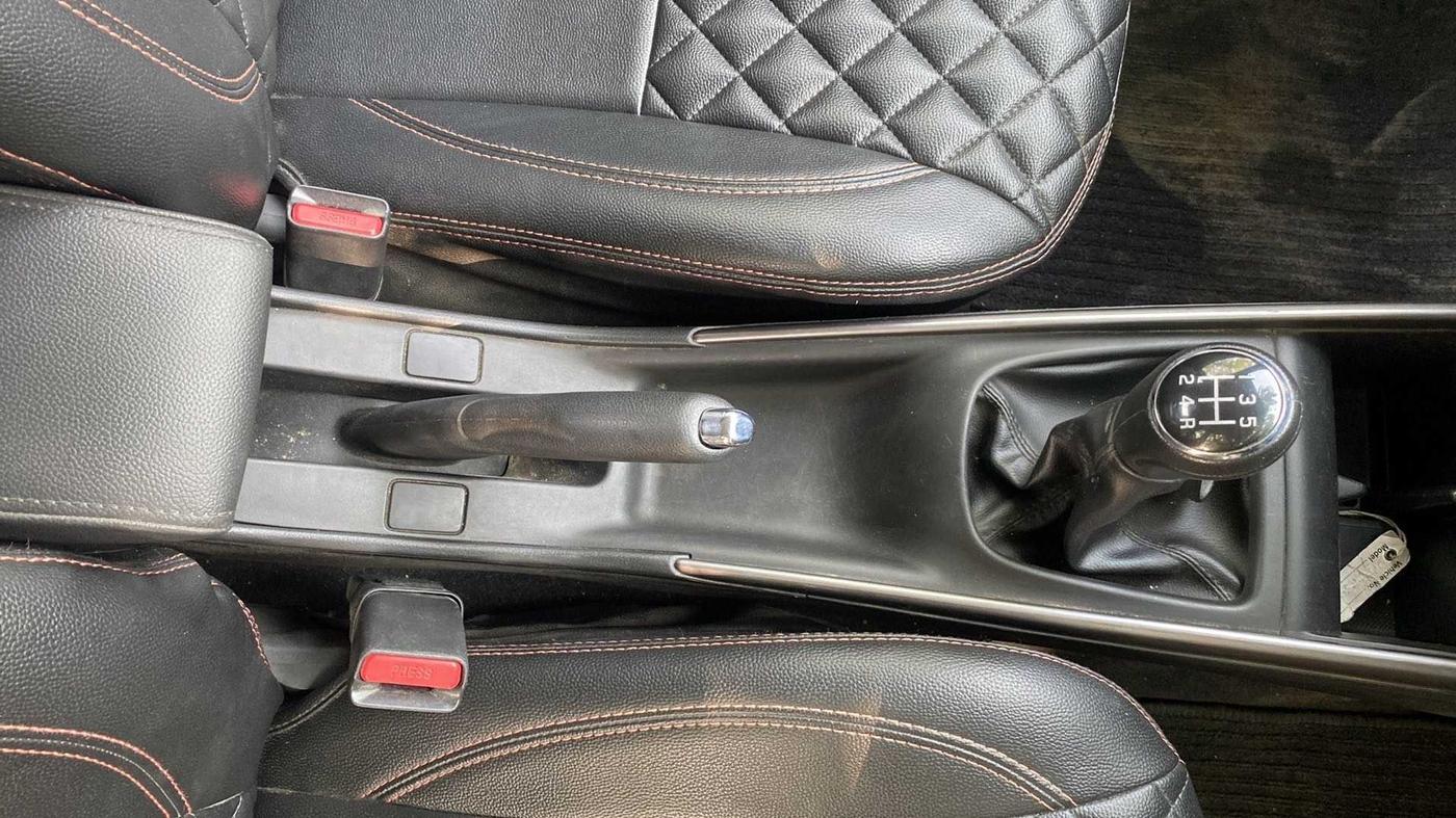 2019 Maruti Baleno ZETA PETROL 1.2, Petrol, Manual, 31,027 km, Gear Lever