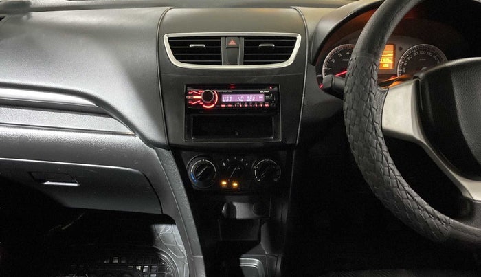 2014 Maruti Swift VXI, Petrol, Manual, 11,006 km, Air Conditioner