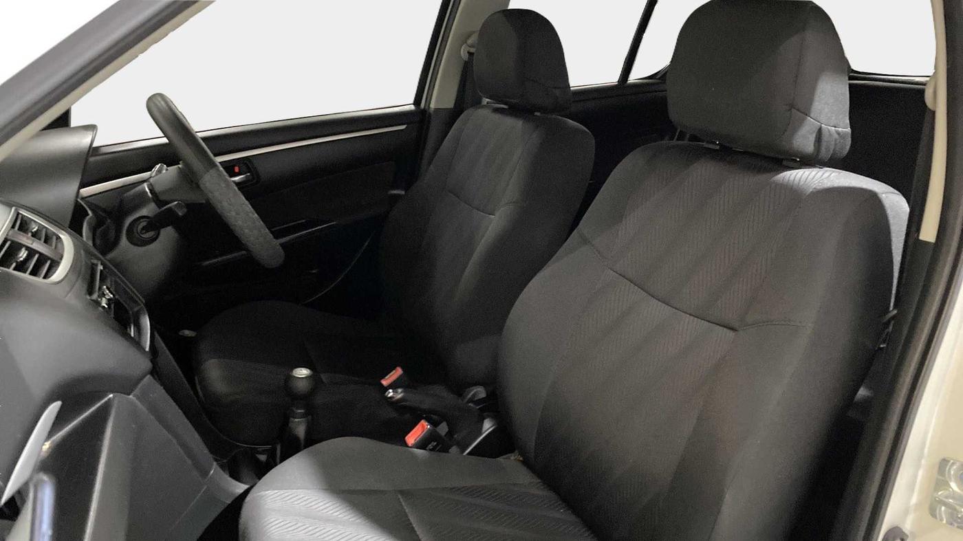 2014 Maruti Swift VXI, Petrol, Manual, 11,006 km, Right Side Front Door Cabin
