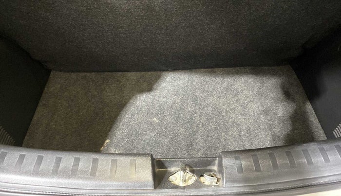 2014 Maruti Swift VXI, Petrol, Manual, 11,006 km, Boot Inside