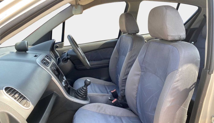 2010 Maruti Ritz VXI, Petrol, Manual, 68,731 km, Right Side Front Door Cabin