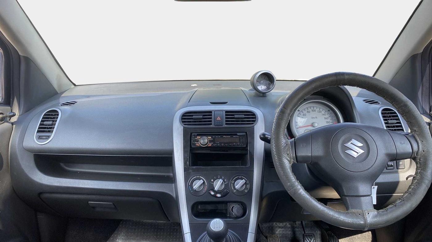 2010 Maruti Ritz VXI, Petrol, Manual, 68,731 km, Dashboard