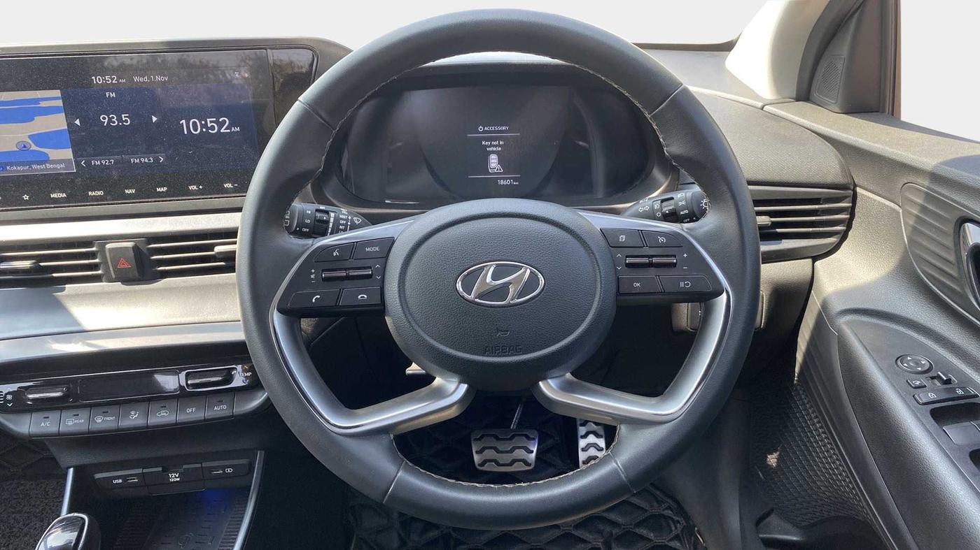 2021 Hyundai NEW I20 ASTA (O) 1.0 TURBO GDI DCT, Petrol, Automatic, 18,805 km, Steering Wheel Close Up