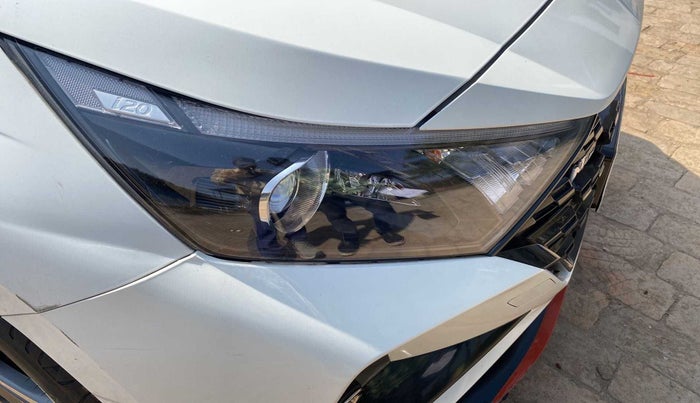 2021 Hyundai NEW I20 ASTA (O) 1.0 TURBO GDI DCT, Petrol, Automatic, 18,805 km, Right headlight - Minor scratches