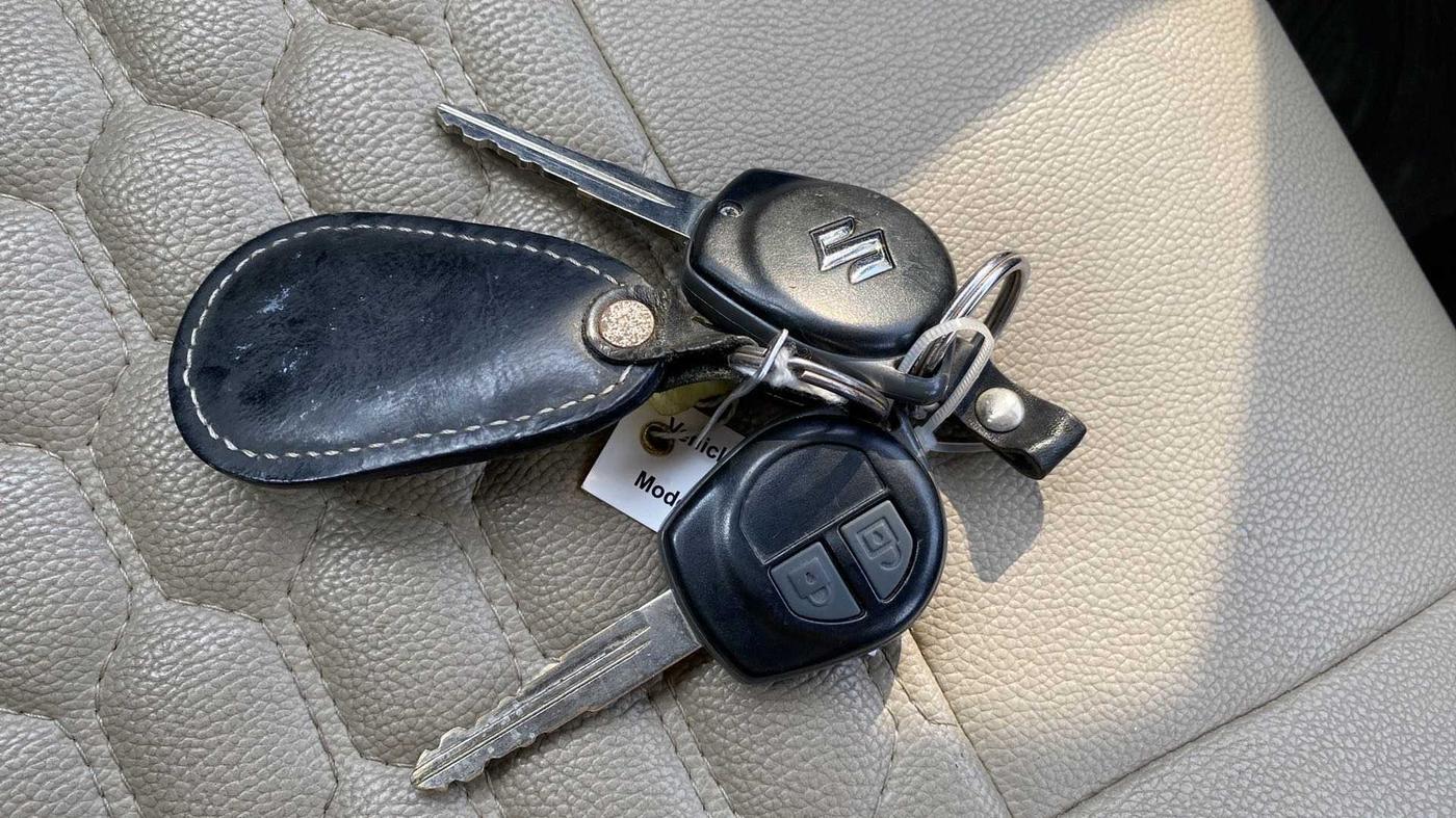 2018 Maruti Wagon R 1.0 VXI (O) AMT, Petrol, Automatic, 27,423 km, Key Close Up