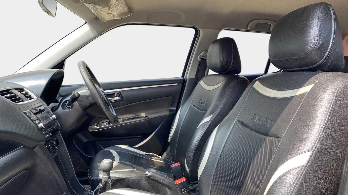 2016 Maruti Swift VDI ABS, Diesel, Manual, 74,080 km, Right Side Front Door Cabin