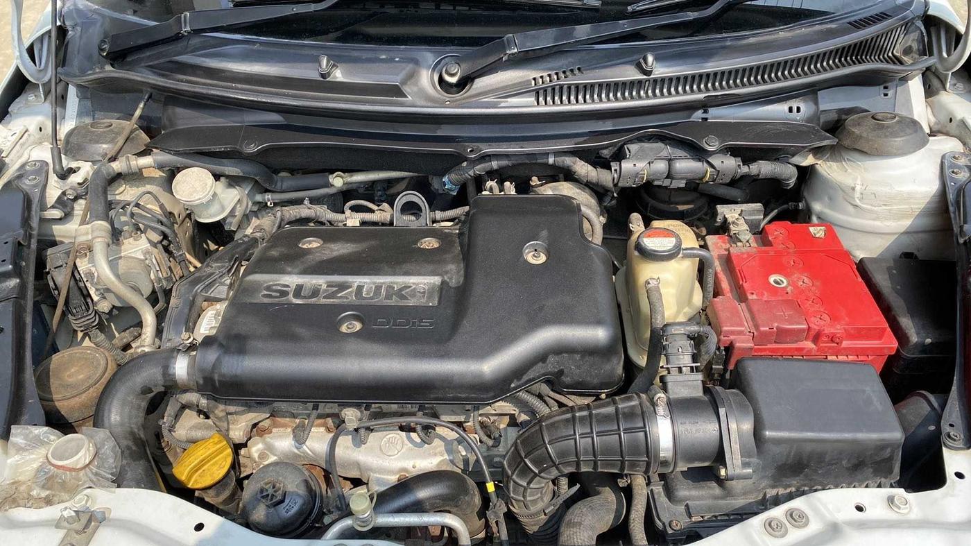 2016 Maruti Swift VDI ABS, Diesel, Manual, 74,080 km, Open Bonet