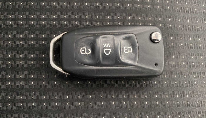 2018 Tata TIGOR XZA PETROL, Petrol, Automatic, 73,364 km, Key Close Up