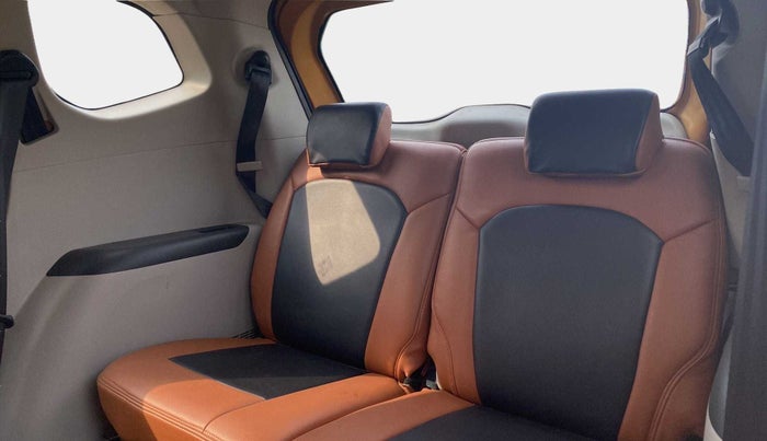 2019 Renault TRIBER RXT, Petrol, Manual, 30,542 km, Third Seat Row ( optional )