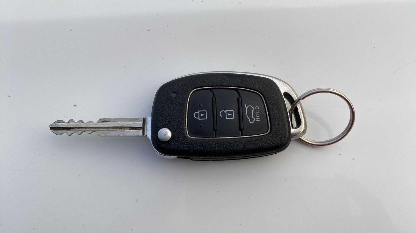 2015 Hyundai Elite i20 SPORTZ 1.2, Petrol, Manual, 47,473 km, Key Close Up