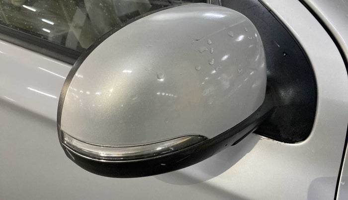 2012 Hyundai i20 MAGNA (O) 1.2, Petrol, Manual, 59,516 km, Right rear-view mirror - Folding motor not working