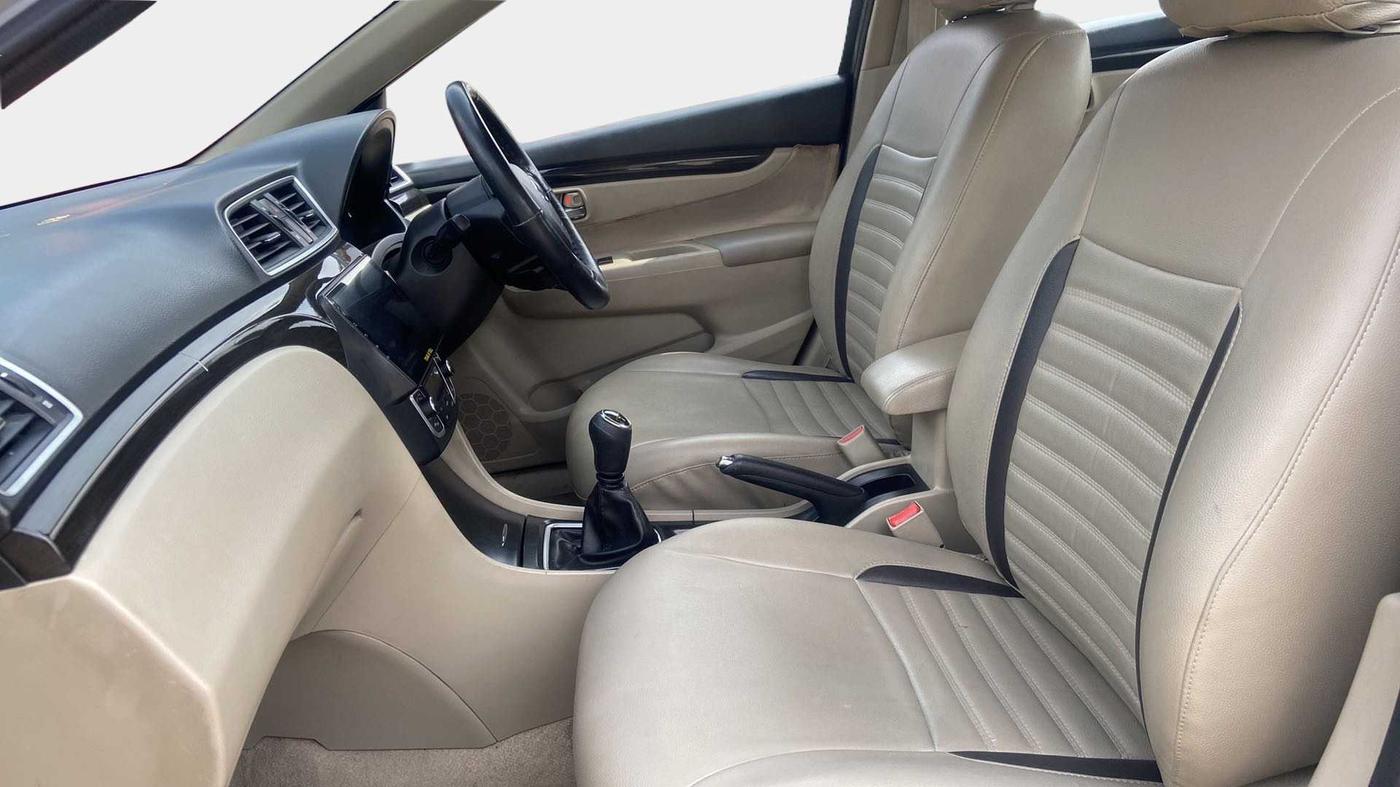 2017 Maruti Ciaz VXI+, Petrol, Manual, 59,750 km, Right Side Front Door Cabin