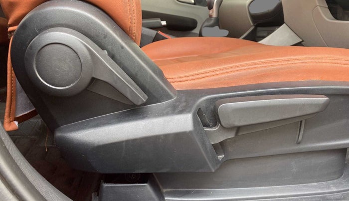 2020 Tata ALTROZ XZ DIESEL, Diesel, Manual, 91,150 km, Driver Side Adjustment Panel