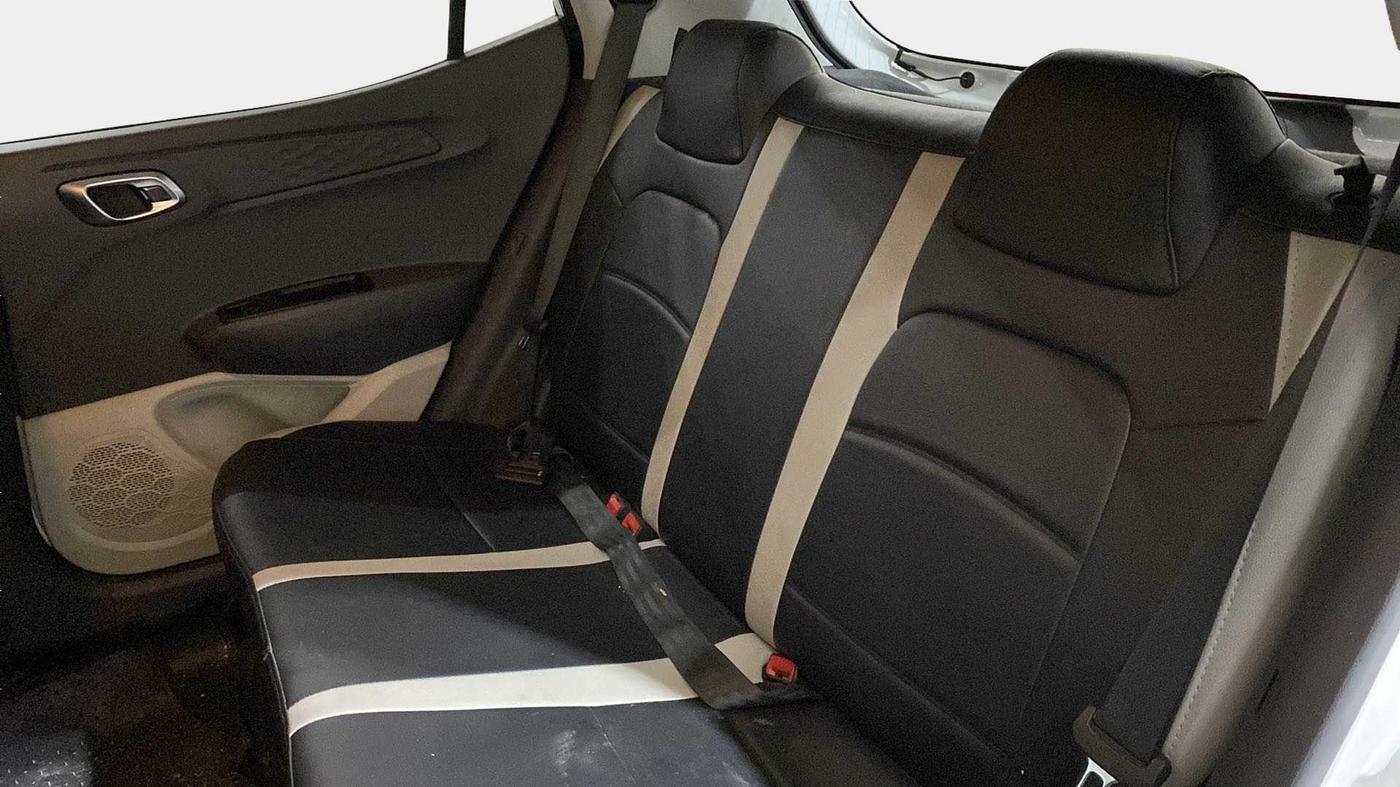 2021 Hyundai GRAND I10 NIOS SPORTZ 1.2 KAPPA VTVT CNG, CNG, Manual, 68,439 km, Right Side Rear Door Cabin
