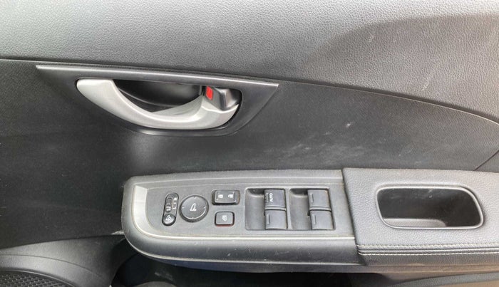2019 Honda BR-V 1.5L I-VTEC VX, Petrol, Manual, 25,828 km, Driver Side Door Panels Control