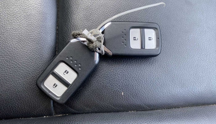 2019 Honda BR-V 1.5L I-VTEC VX, Petrol, Manual, 25,828 km, Key Close Up