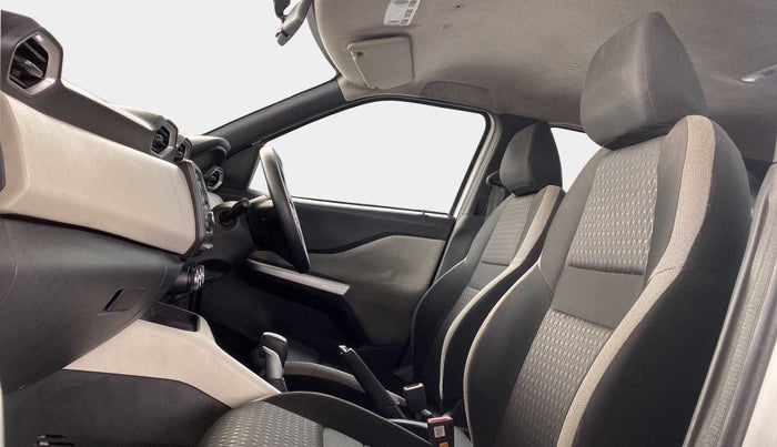 2021 Nissan MAGNITE XL TURBO CVT, Petrol, Automatic, 35,987 km, Right Side Front Door Cabin