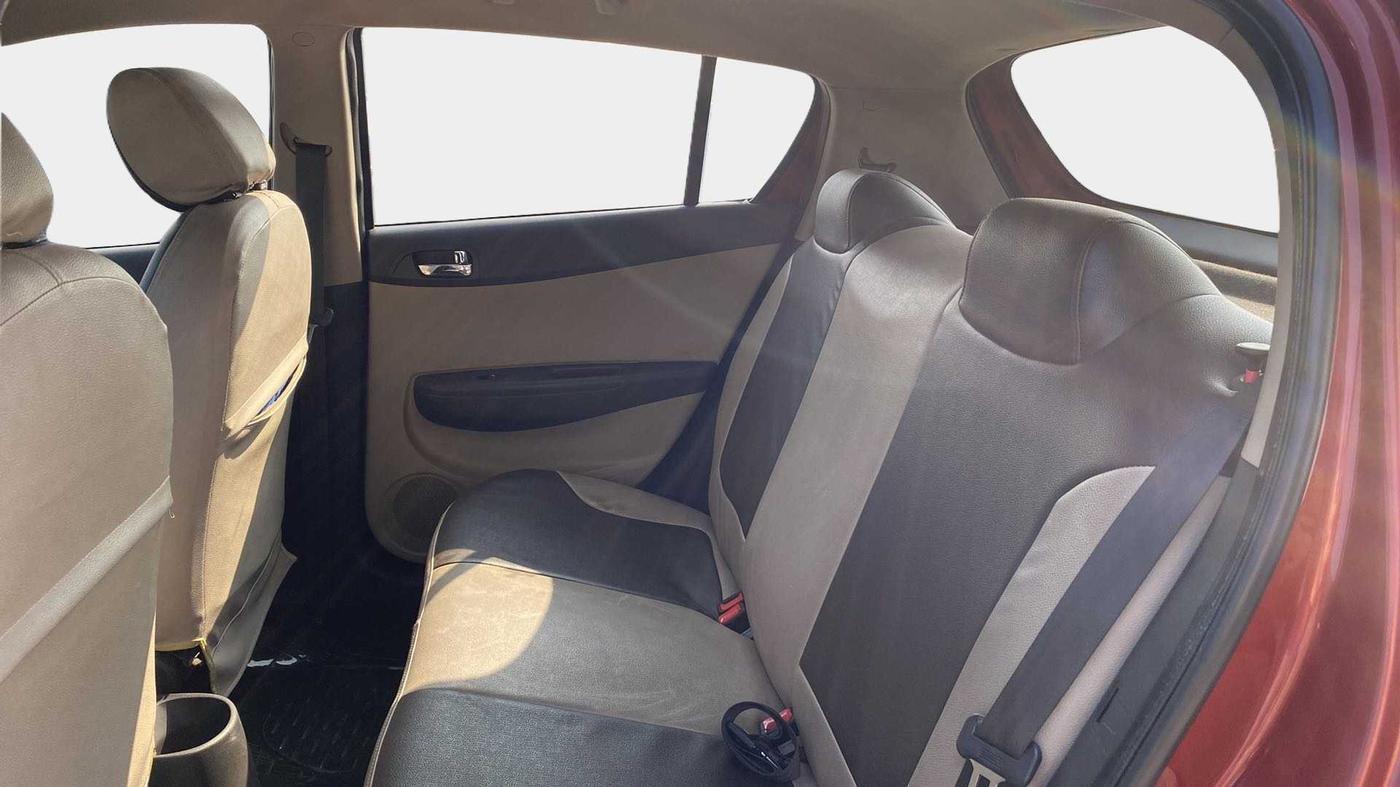 2013 Hyundai i20 MAGNA (O) 1.2, Petrol, Manual, 11,884 km, Right Side Rear Door Cabin