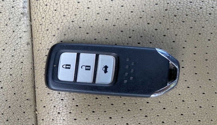 2017 Honda City 1.5L I-VTEC VX, Petrol, Manual, 41,312 km, Key Close Up