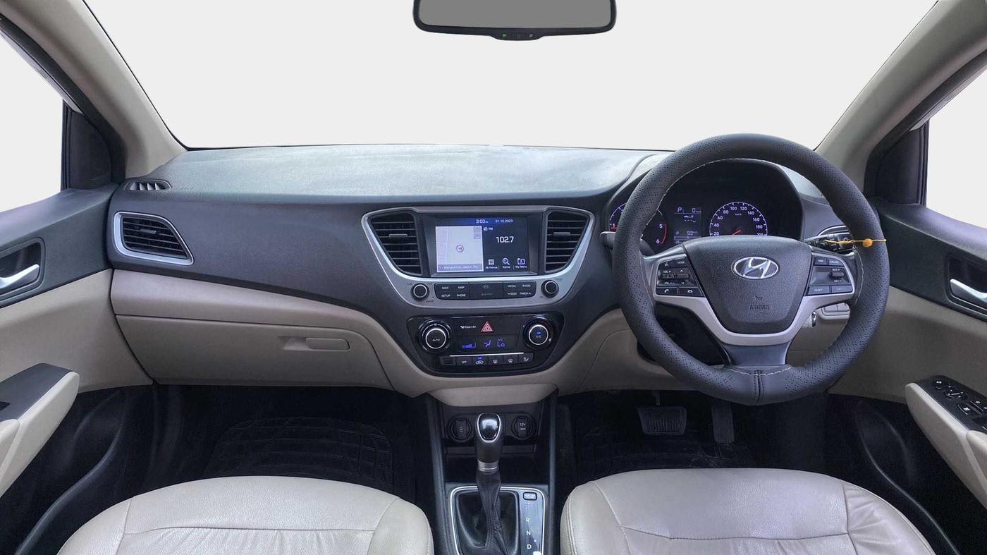2017 Hyundai Verna 1.6 CRDI SX + AT, Diesel, Automatic, 78,820 km, Dashboard