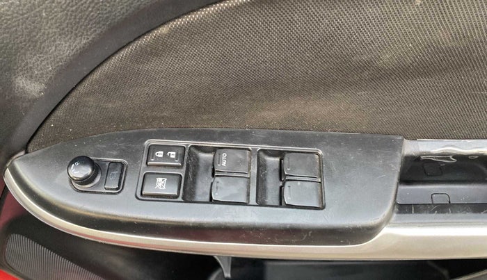 2016 Maruti Baleno DELTA PETROL 1.2, Petrol, Manual, 46,649 km, Right front window switch / handle - Power window makes minor noise