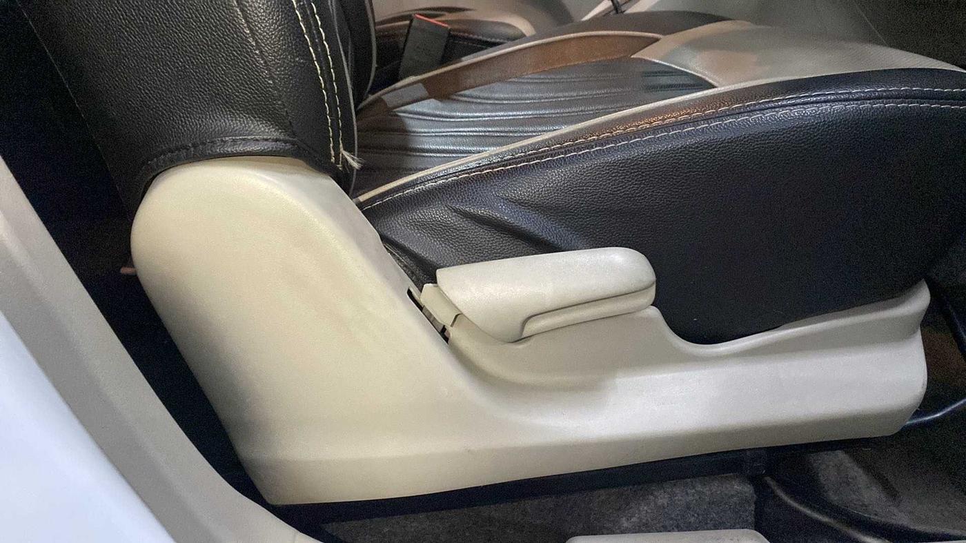 2018 Maruti Celerio ZXI AMT, Petrol, Automatic, 25,195 km, Driver Side Adjustment Panel