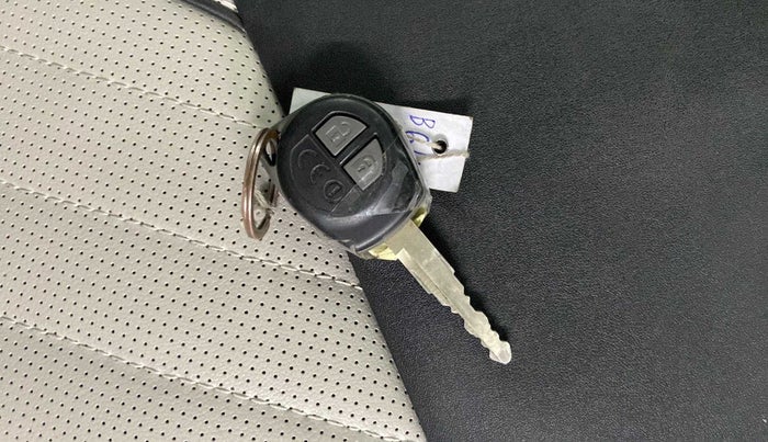 2022 Maruti New Wagon-R VXI CNG 1.0, CNG, Manual, 26,221 km, Key Close Up