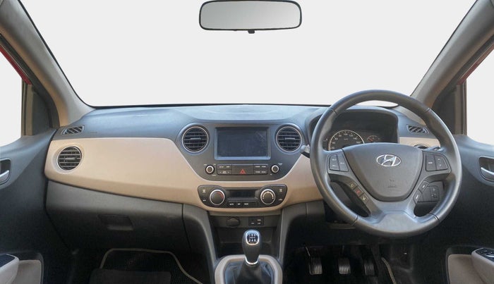 2017 Hyundai Grand i10 ASTA 1.2 KAPPA VTVT, Petrol, Manual, 32,048 km, Dashboard