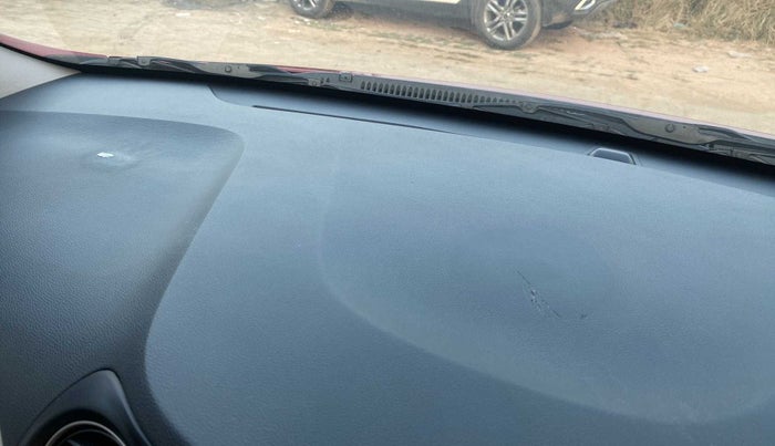 2017 Hyundai Grand i10 ASTA 1.2 KAPPA VTVT, Petrol, Manual, 32,048 km, Dashboard - Minor scratches