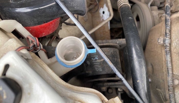 2011 Maruti Swift Dzire VXI, Petrol, Manual, 66,989 km, Front windshield - Wiper bottle cap missing